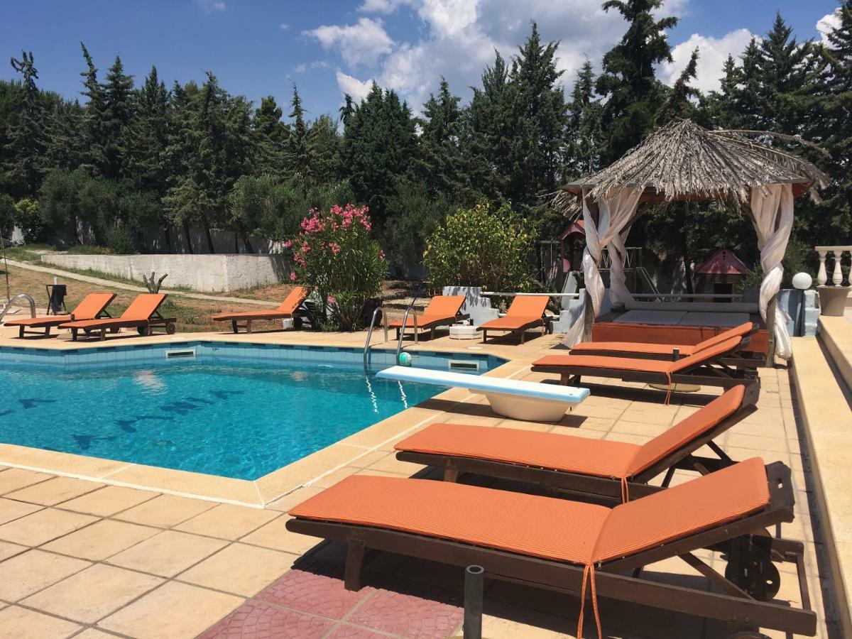 Villa Askamnia And Suites Nikiti  Exterior photo